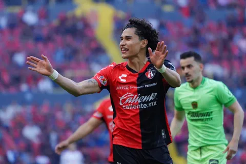 Cruz Azul estaría avanzando en las negociaciones por Jeremy Márquez.