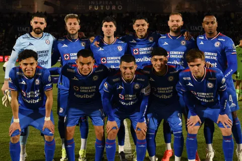 Agitado mes para el equipo cementero.