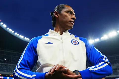 El plan de la directiva con el futuro de Joel Huiqui como DT