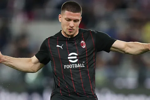 El serbio está en la mira del flamante campeón de la Europa League.