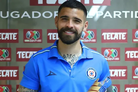¿La primera salida confirmada del club?