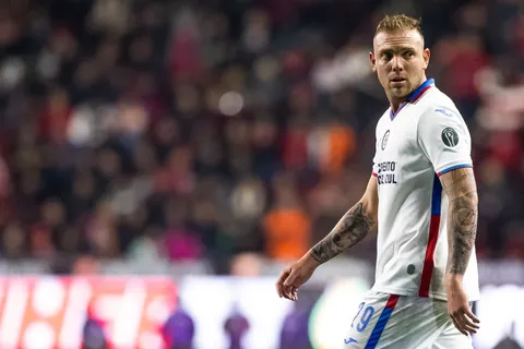 Rodolfo Rotondi deberá sostener una intensa lucha por la titularidad en Cruz Azul