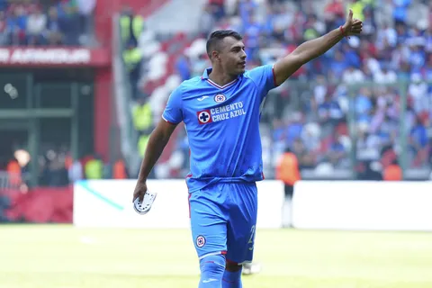 Iván Morales continuará en Cruz Azul por esta razón