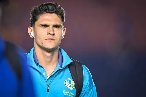 Israel Reyes y una indirecta para Cruz Azul.