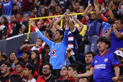 Afición de Cruz Azul estalló por el valor de los boletos para la Concachampions.