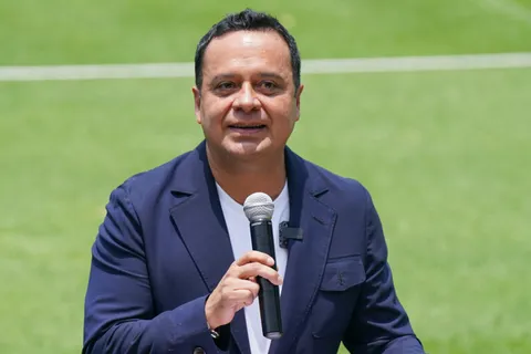 Velázquez podría cerrar otra incorporación para Cruz Azul.