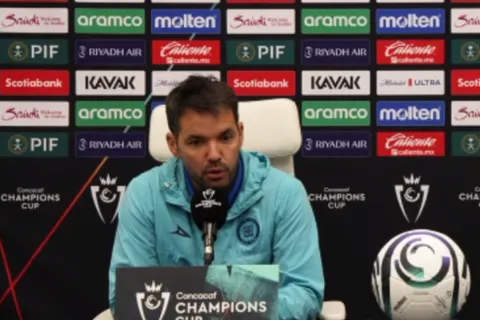 Nicolás Larcamón reveló si Nicolás Ibañez debutará en el Cruz Azul vs. Vancouver de Concachampions