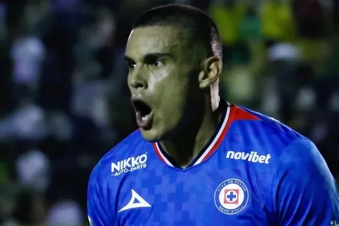 El delantero será una de las nuevas variantes que tendrá Huiqui en su plantilla.