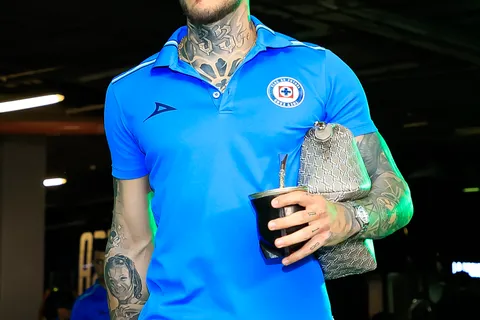 Gonzalo Piovi podría continuar en Cruz Azul