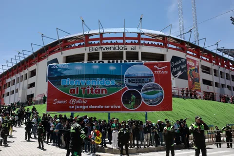 "Es inhumano jugar ahí": Así es el estadio 'imposible' en donde Willer Ditta jugó con Colombia