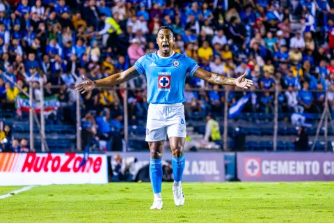 Mauro Zaleta: el canterano de Cruz Azul al que 'apadrinó' Willer Ditta