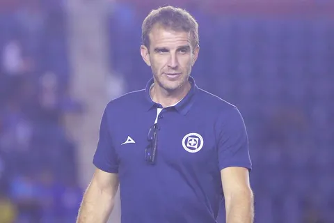 El entrenador tapado que tendría Iván Alonso en Cruz Azul