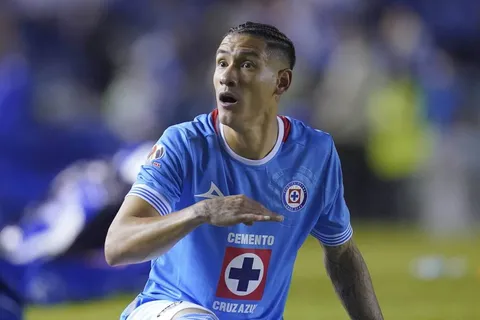 Cruz Azul podría vender a Uriel Antuna a otro equipo de Grecia