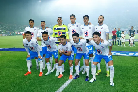 Un titular de Cruz Azul ante León fue el foco de las críticas de la afición.