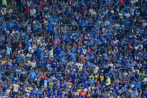 Afición de Cruz Azul se cansa pide una limpia de estos jugadores tras la eliminación