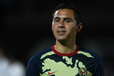 Paul Aguilar, ex jugador del América, cuestionó el inicio de Cruz Azul en Liga MX.