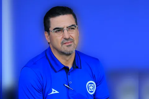 Acusan que la falta de experiencia de Joaquín Moreno impidió el triunfo de Cruz Azul