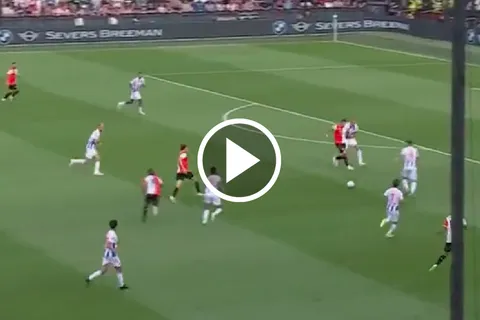 Santiago Giménez se lució con una gran asistencia