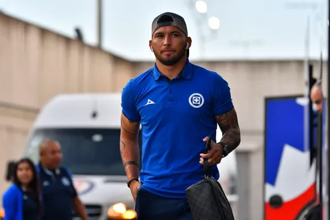 Juan Escobar no continuará en Cruz Azul
