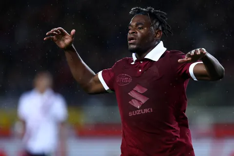 Duván Zapata, en la órbita de Cruz Azul.