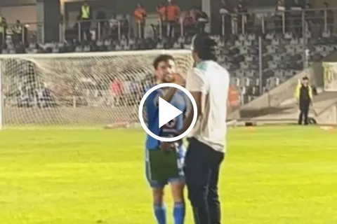 El gesto de Nacho Rivero con Joel Huiqui tras anotar con Cruz Azul