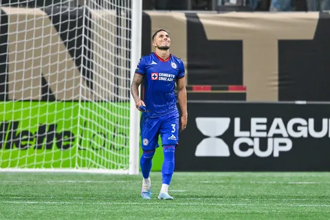 Cruz Azul: El detalle de Carlos Salcedo que habla de su liderazgo