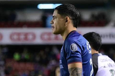 Fin de las especulaciones: Cruz Azul registró al Toro Fernández para el Apertura 2024