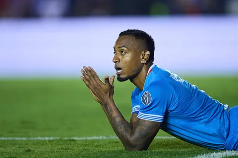 Visores de Colombia vieron en directo a Willer Ditta con Cruz Azul: esto dijeron desde su entorno