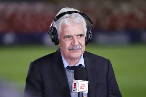 "Jugó a empatar": Tuca Ferretti destrozó a Martín Anselmi