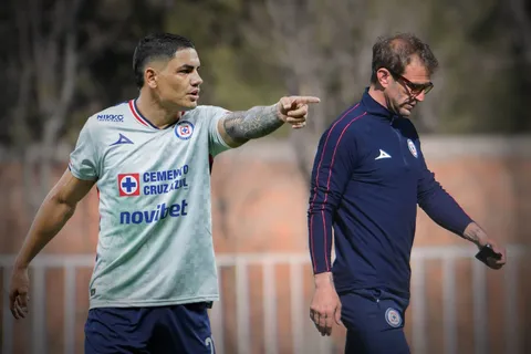 Toro Fernández demostró a la directiva de Cruz Azul que se equivocaron con él.