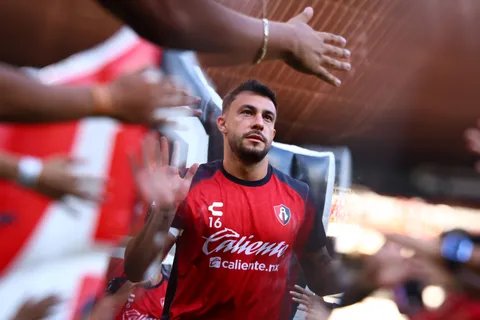 Milton Valenzuela, defensa de Atlas, anticipa el desafío que representa Cruz Azul y deja una advertencia
