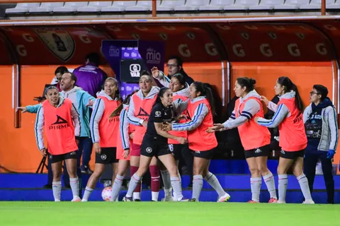 Ana Lucía Martínez fue la única celeste incluida en el XI ideal del Clausura 2026.