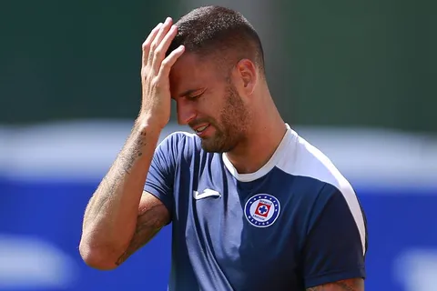 El inesperado destino que eligió Édgar Méndez después de Necaxa