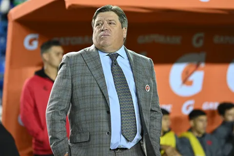 Miguel Herrera sobre Cruz Azul: "No debería estar en la final"