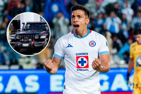 Sepúlveda y su hermoso auto mientras juega en Cruz Azul.