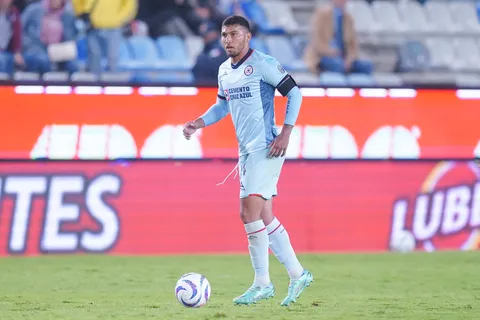 Cruz Azul: Juan Escobar suma otra tarjeta amarilla y está en riesgo de suspensión