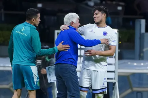Carlos Salcedo, un viejo amigo del Tuca.