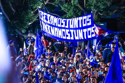 Afición llevará serenata a Cruz Azul previo al Clásico Joven: ¿dónde y a qué hora será la Noche Azul?
