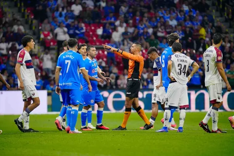 Árbitros del Cruz Azul vs. Atlante denuncian amenazas de muerte: "Me dijo que me iba a disparar"