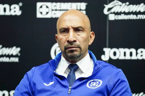 Conejo Pérez defendió a Piojo Herrera tras su polémica con Iván Alonso