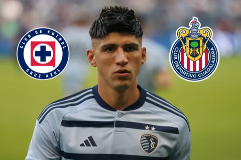 Alan Pulido eligió entre Chivas y Cruz Azul