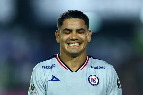 Los tres obstáculos que complican la renovación de Gabriel Fernández