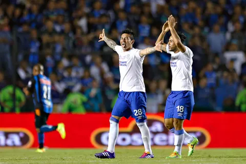 Video: el mejor gol de la historia de Cruz Azul en Querétaro, narrado por Christian Martinoli