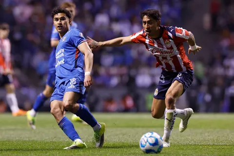 ¿Qué pasa si Cruz Azul gana, empata o pierde contra Chivas por la Ida?