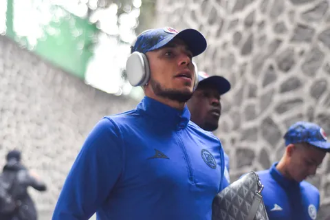 INSÓLITO: Carlos Salcedo revela la jornada en la que Cruz Azul empezará a repuntar