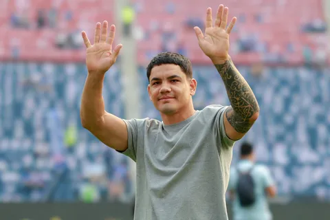 Toro Fernández cerca de volver con Cruz Azul.