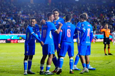 Cruz Azul encuentra más soluciones individuales.