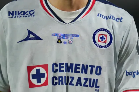 Chivas pasa a Nike y Pumas vuelve a Puma: ¿Hasta cuándo tiene contrato Cruz Azul con Pirma?