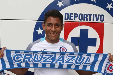 Luis Romo se vuelve a vestir de celeste