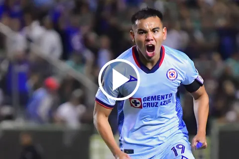 Cruz Azul aplasta a León en el PT con dos golazos.
